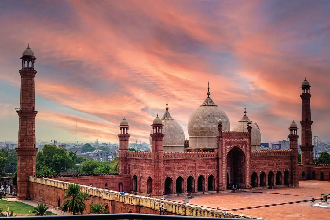 BADSHAHI MOSQUE
