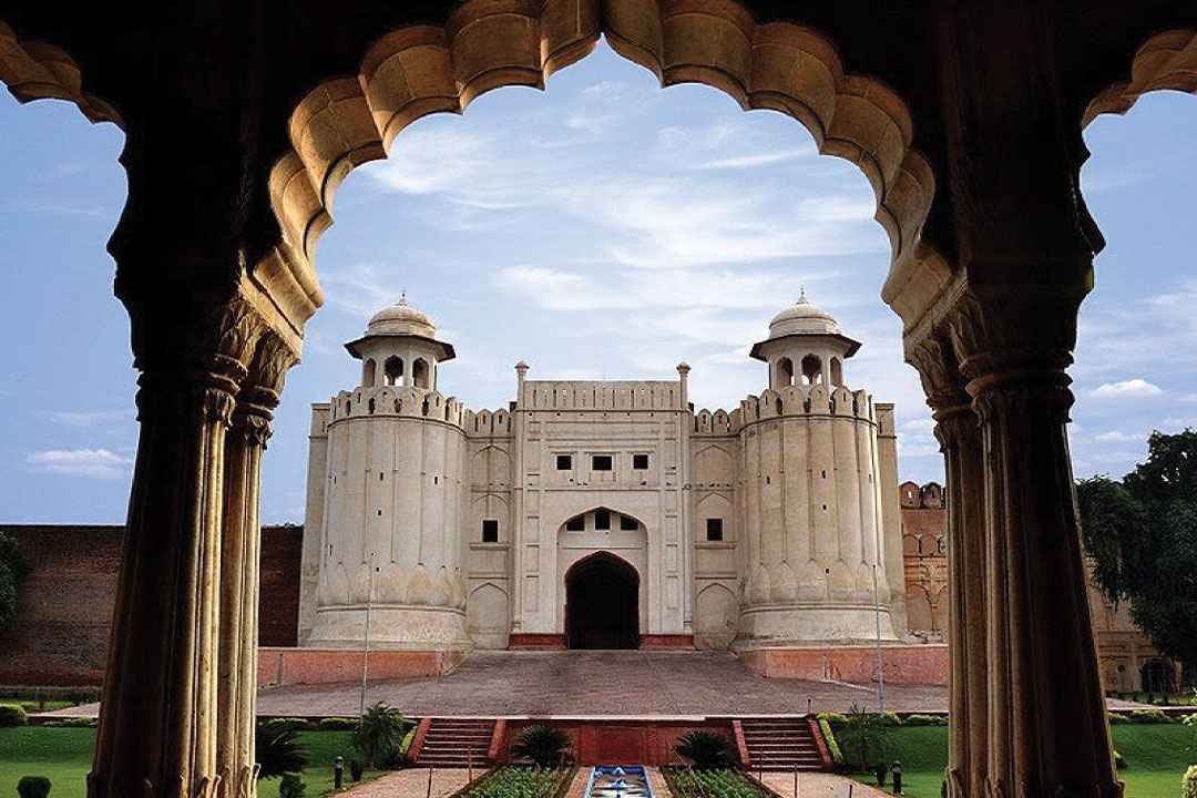 LAHORE FORT_11zon